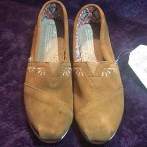 Brand New festival embroidery Toms🌵